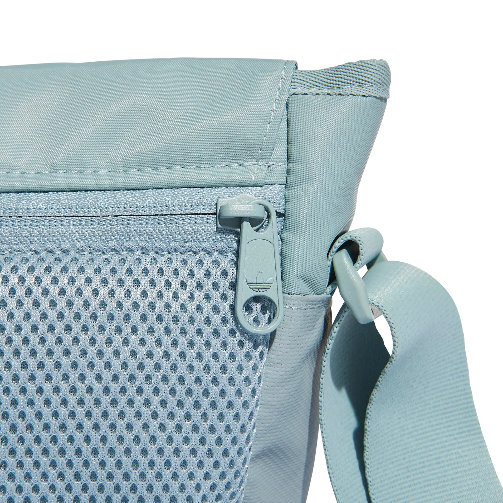 adidas Originals Adicolor Messenger Bag Small - Magic Grey - Image 5