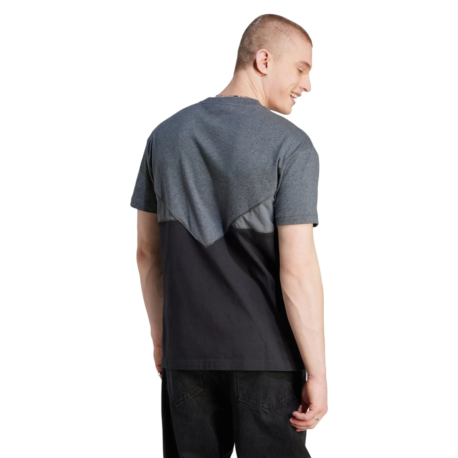 adidas Originals Adicolor Seasonal Reflective T-Shirt - Grey - Image 3
