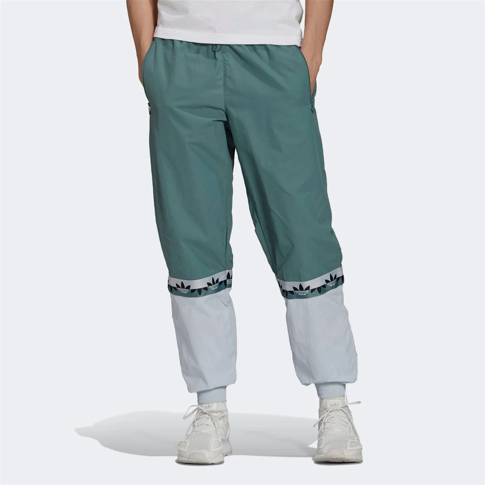 adidas Originals Adicolor Sliced Trefoil Joggers - Hazy Emerald / Halo Blue - Image 2