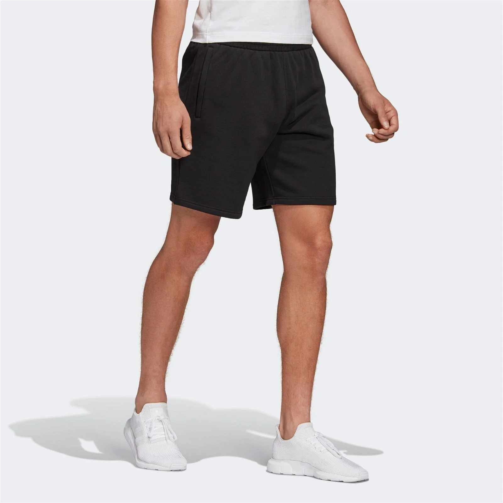 adidas Originals Essential Shorts - Black - Image 5