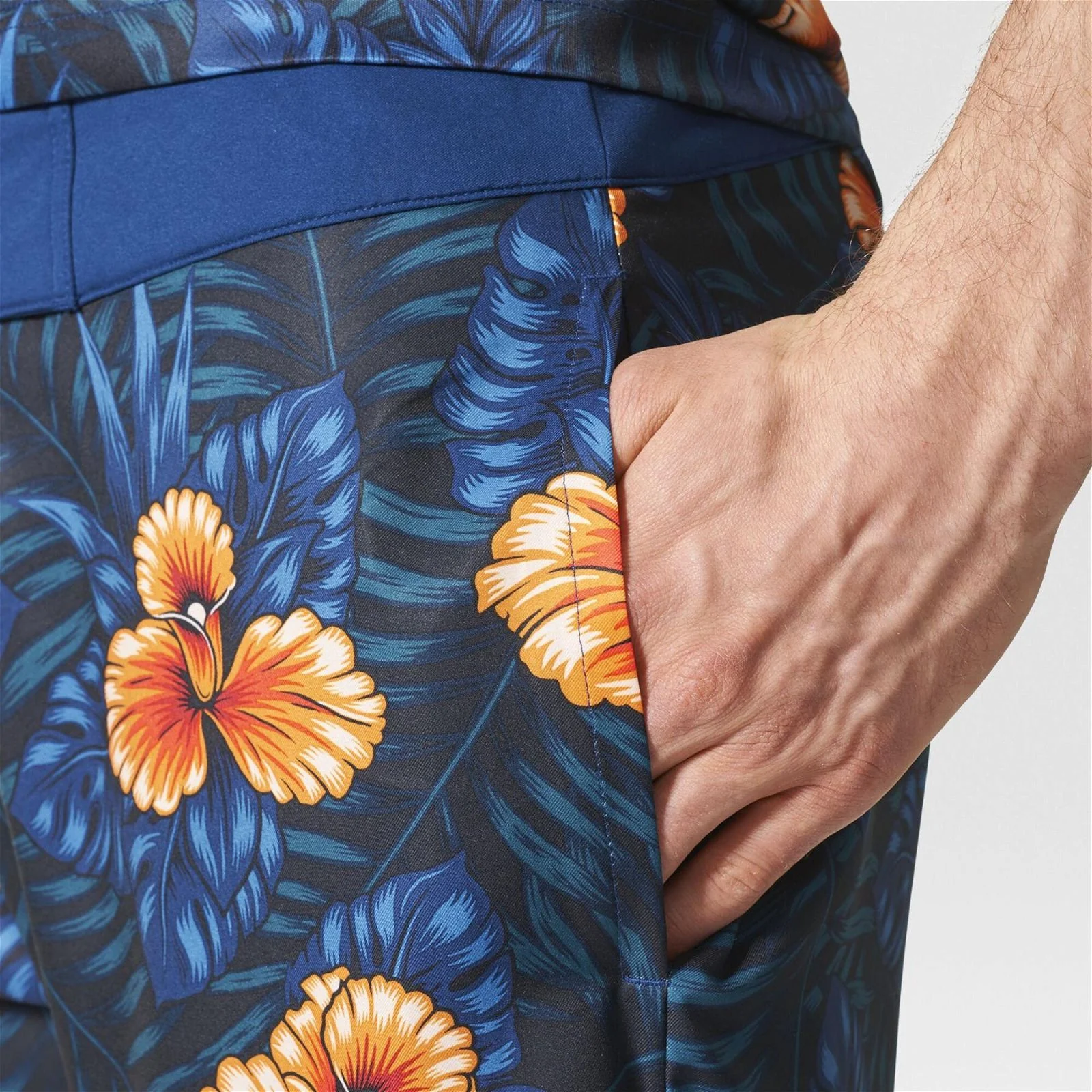 adidas Originals Sweet Leaf Board Shorts - Floral - Image 4