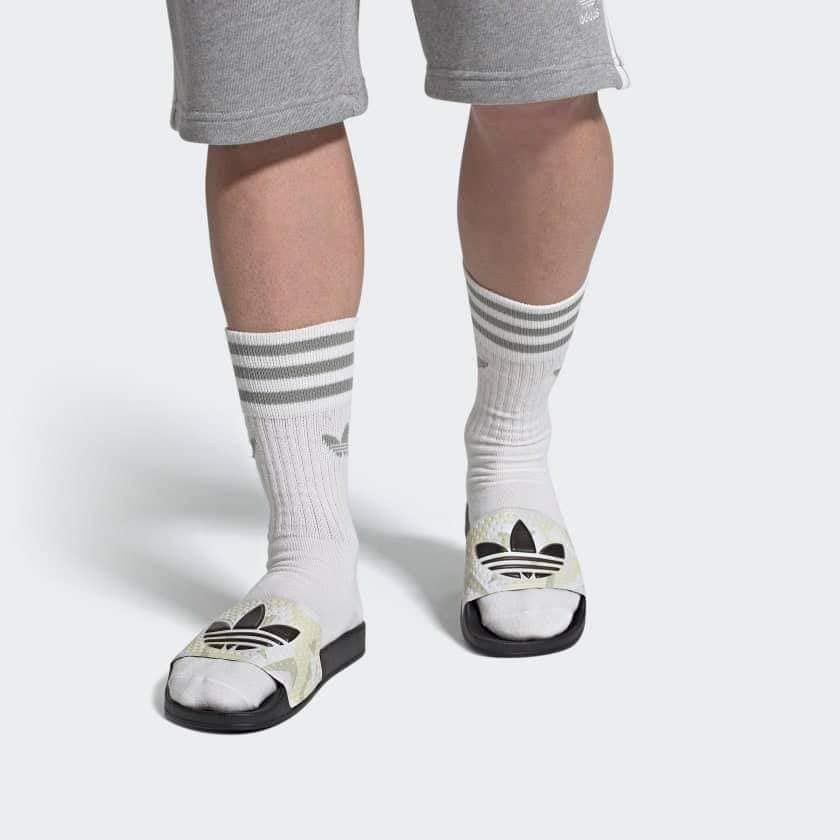 adidas Originals Unisex Adilette Slides Camo Print - Black - Image 3