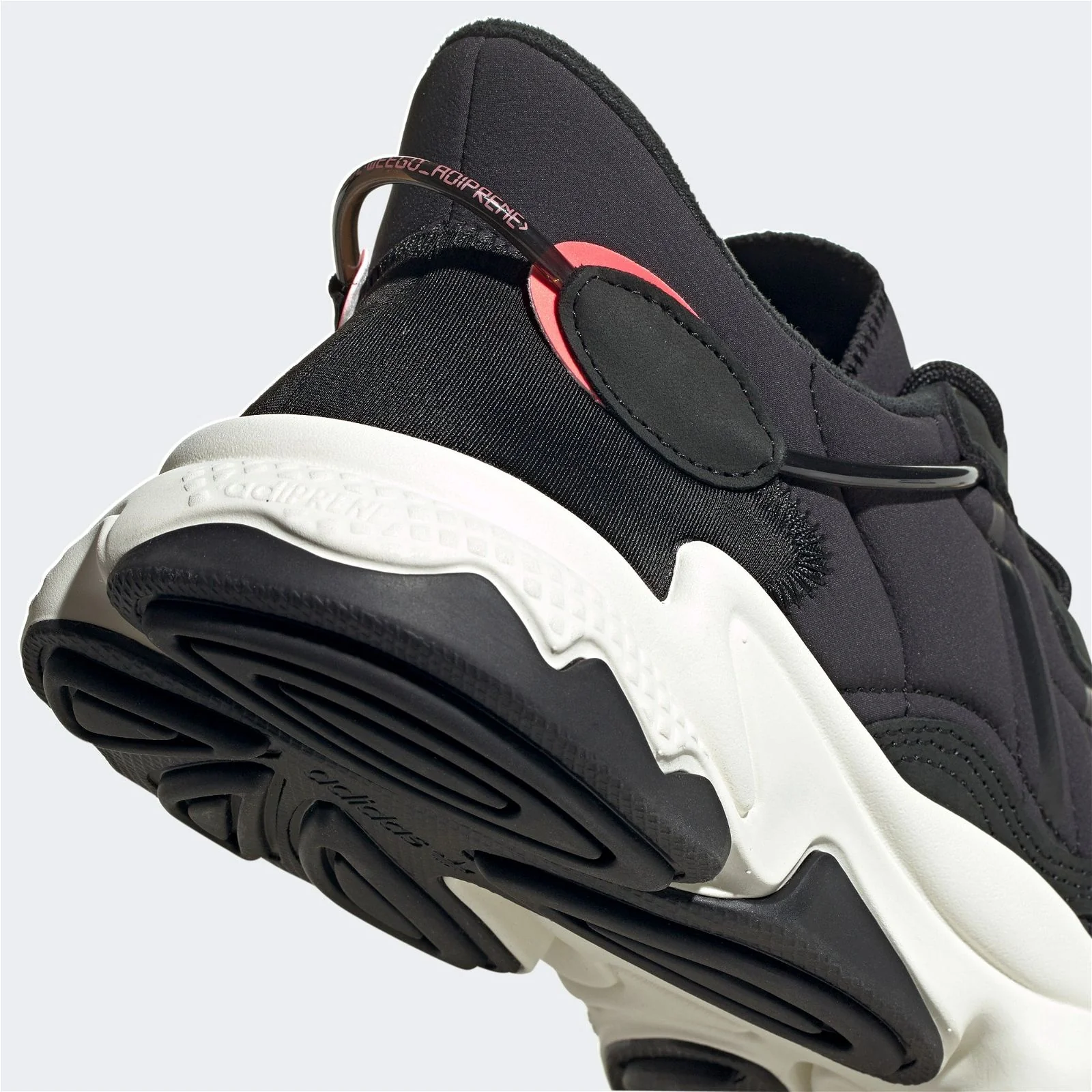 adidas Originals Unisex Ozweego Shoes - Core Black/Signal Pink - Image 5