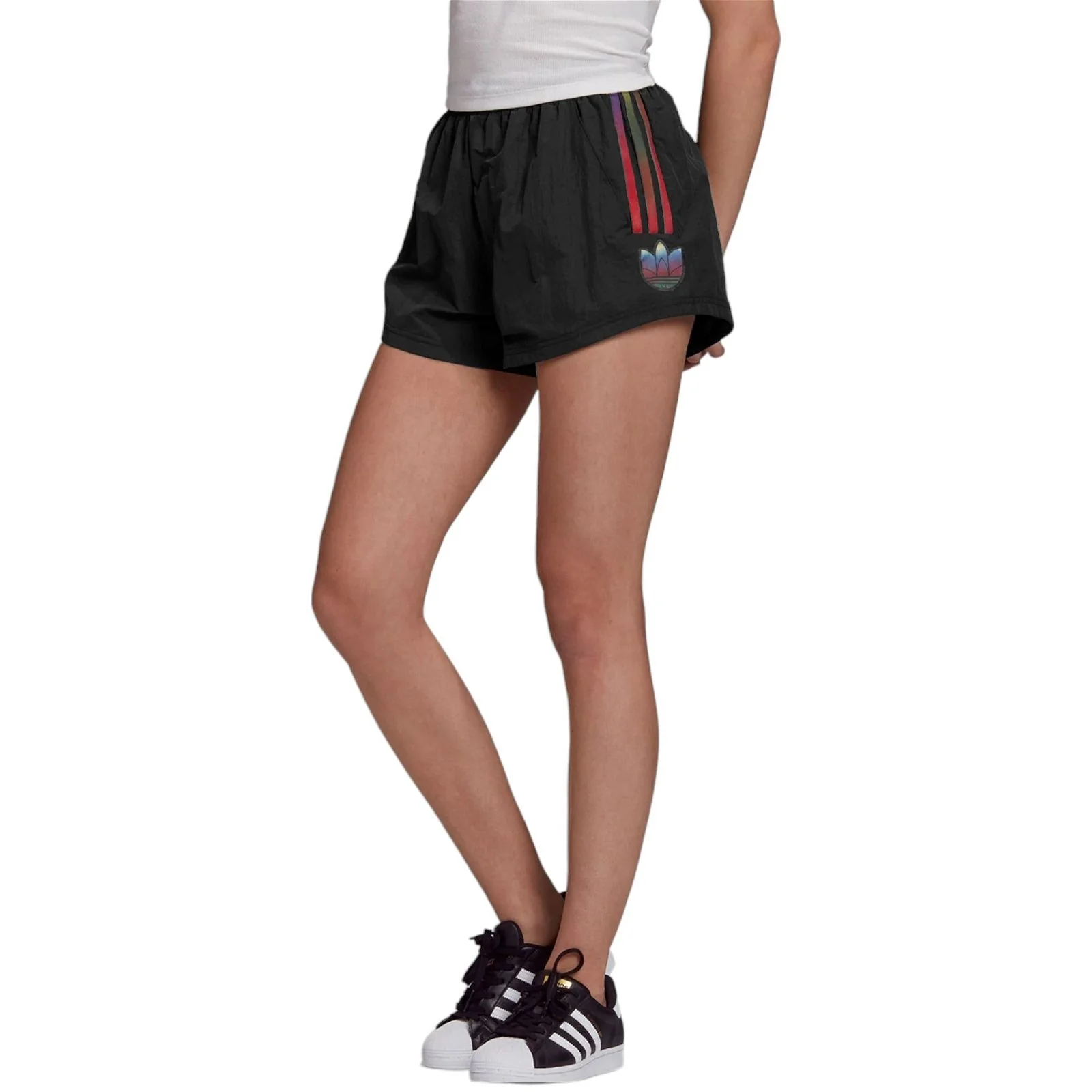 adidas Originals Women's Adicolor 3D Trefoil Shorts - Black - Image 2