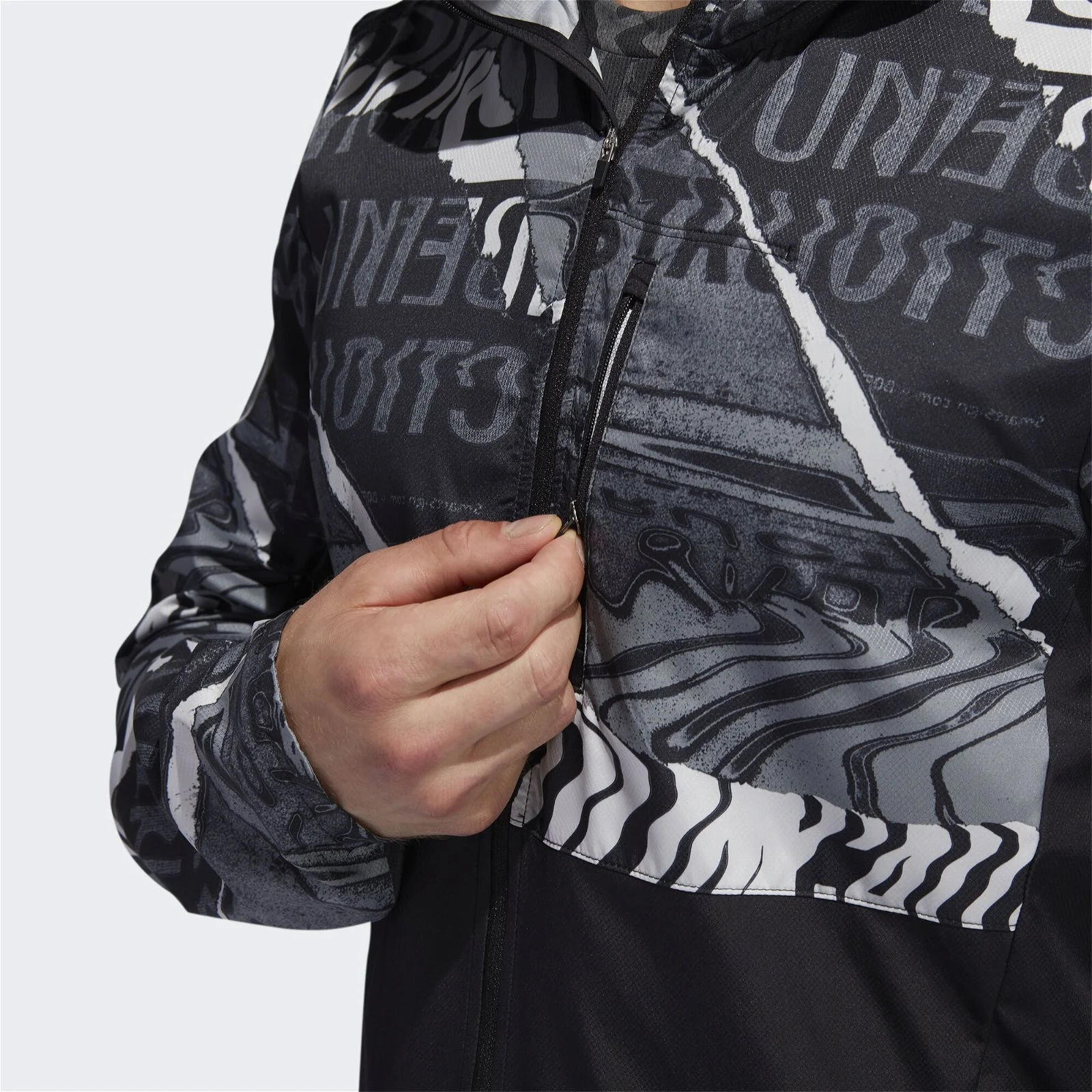 adidas Own The Run Graphic Jacket - Black - Image 3
