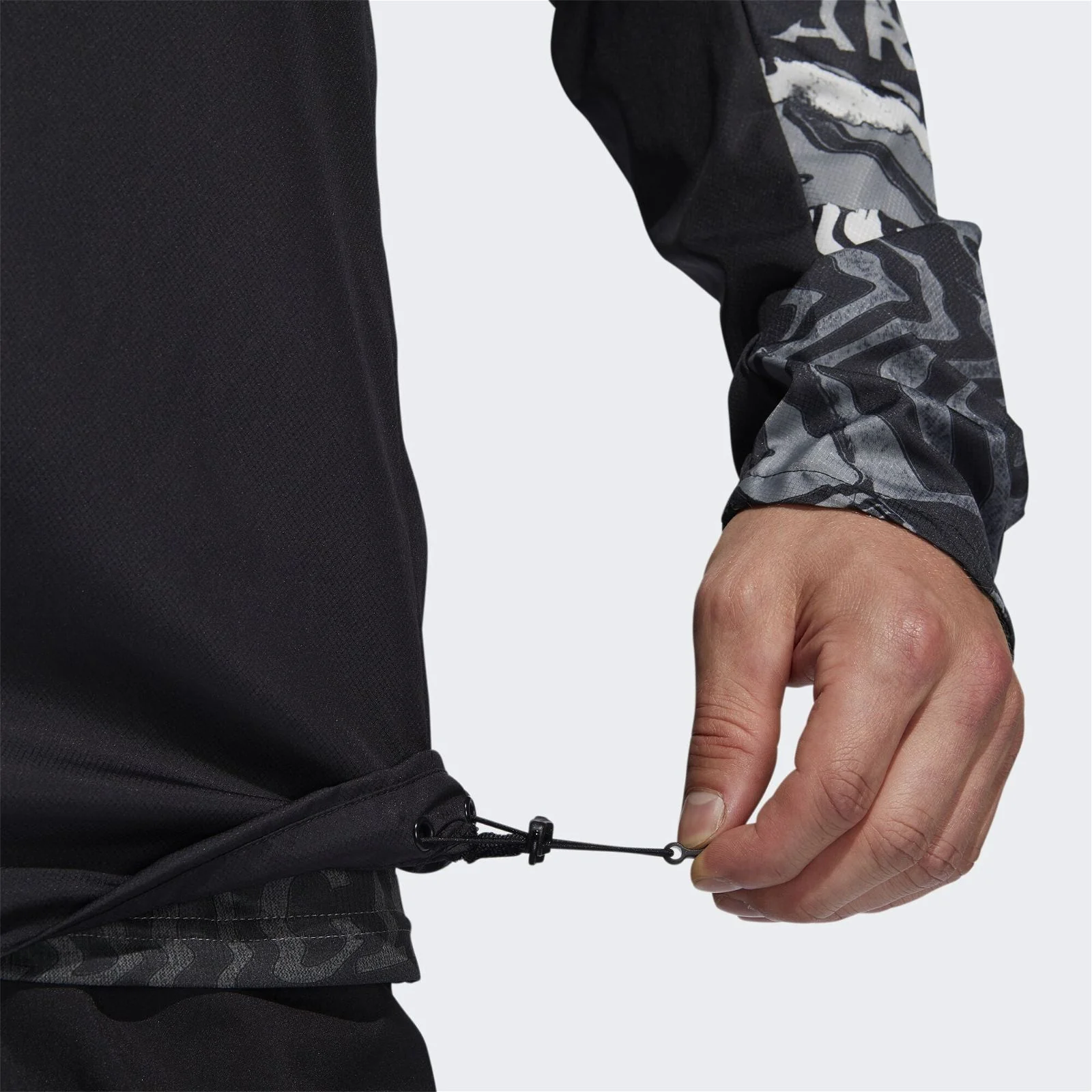 adidas Own The Run Graphic Jacket - Black - Image 4