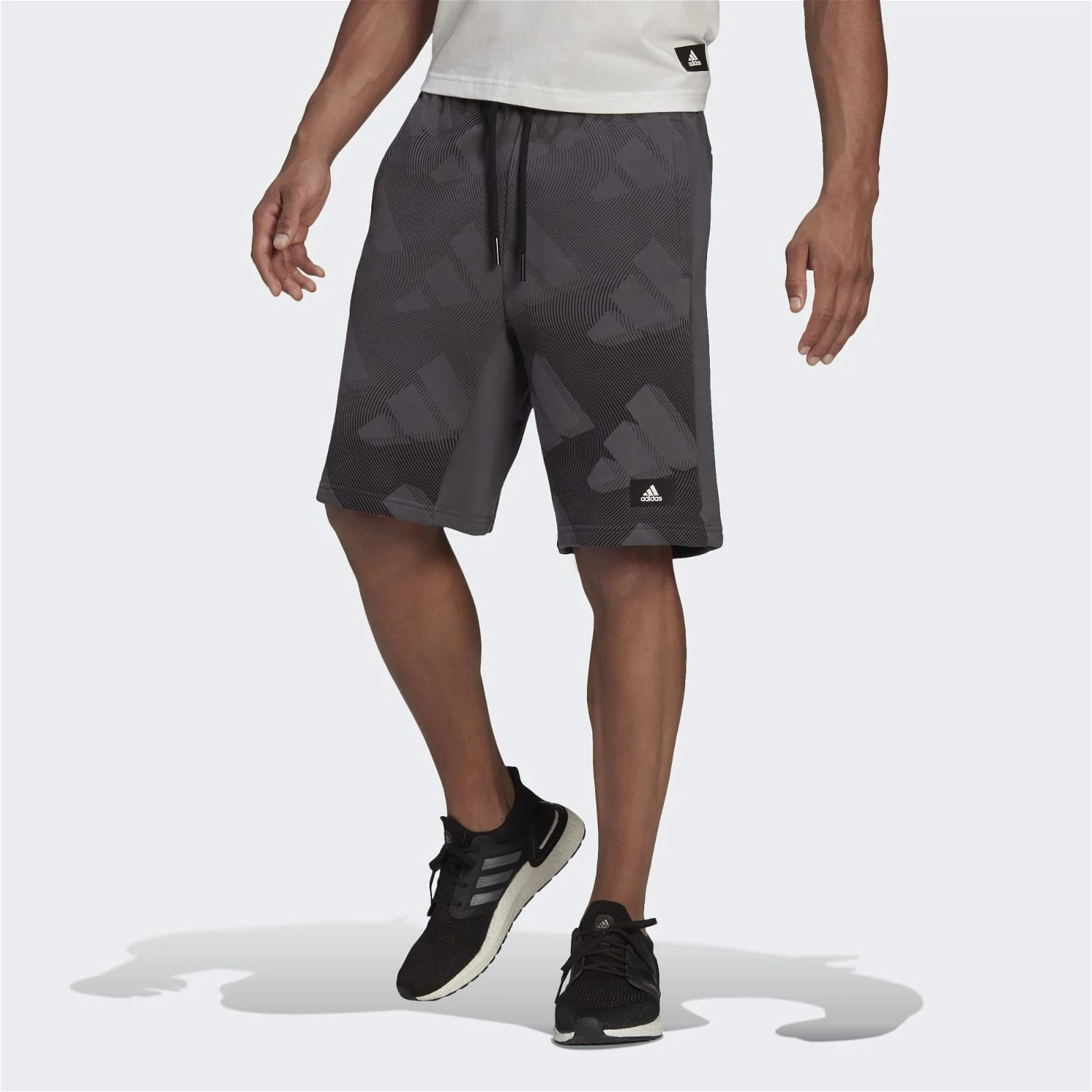 adidas Sportswear Graphic Shorts - Grey - Image 2