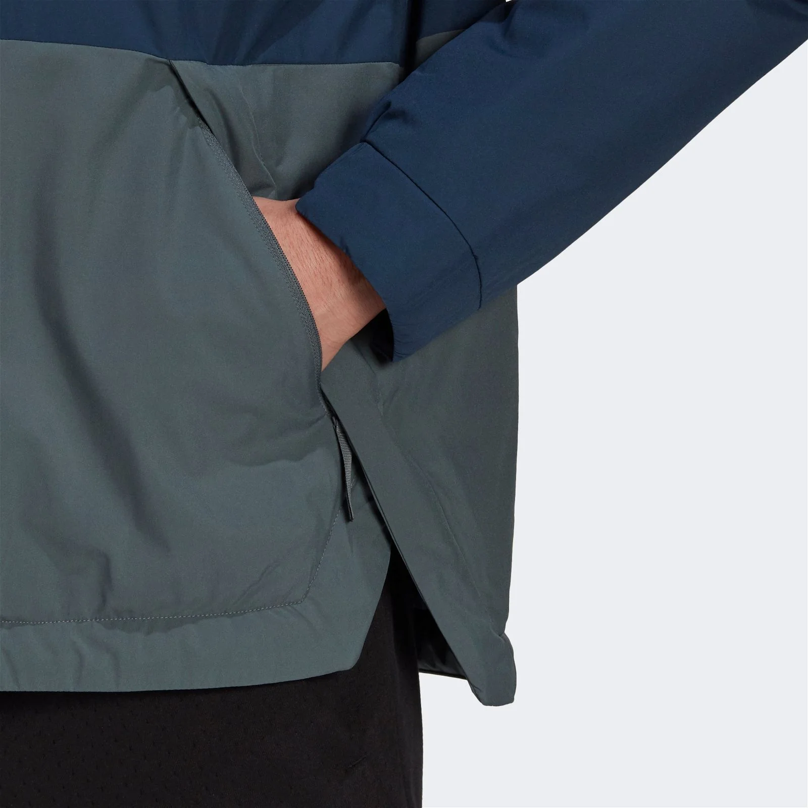 adidas Traveer Insulated Winter Jacket - Navy - Image 4
