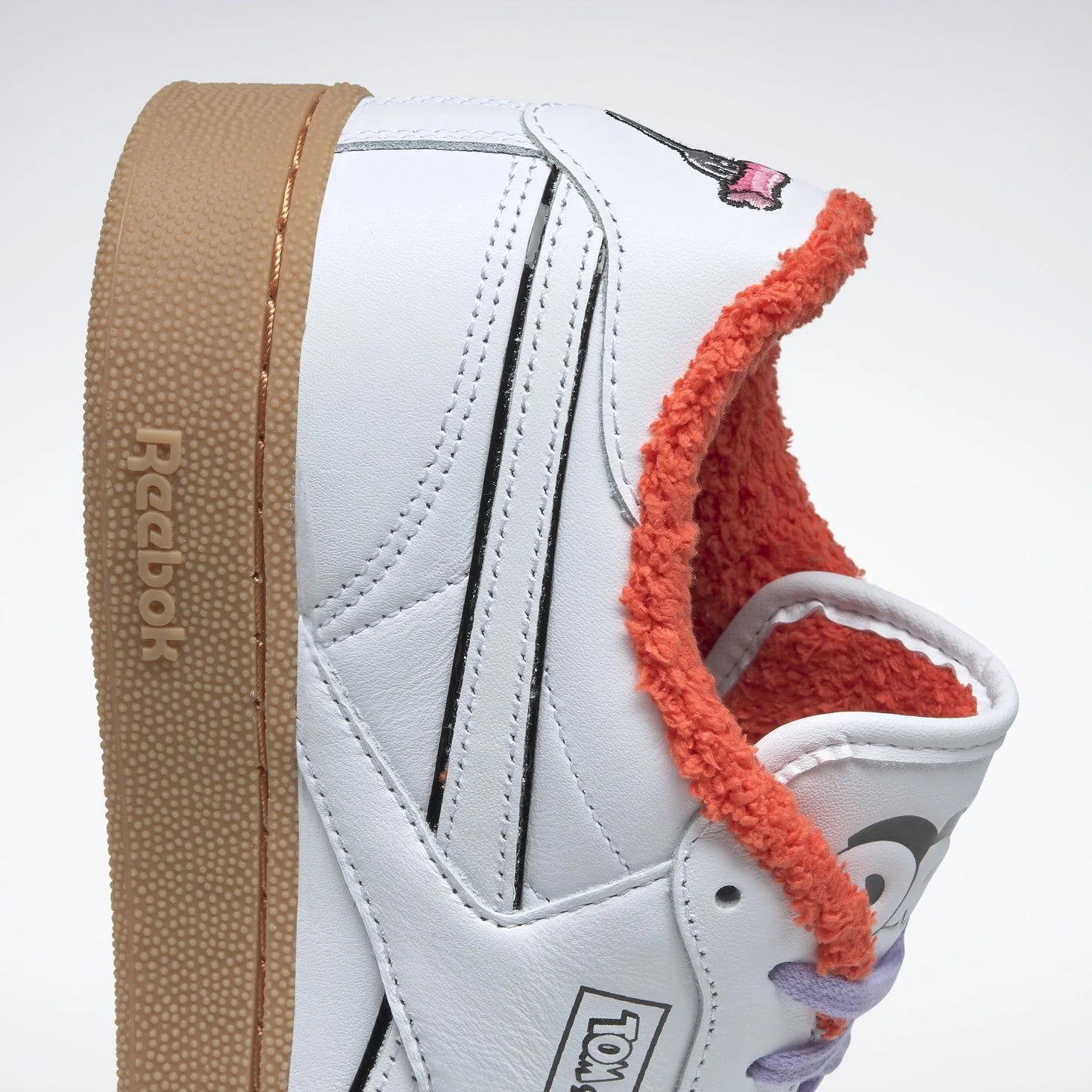 Reebok Classics x Tom & Jerry Club C Revenge Shoes 'Droopy' - White - Image 5